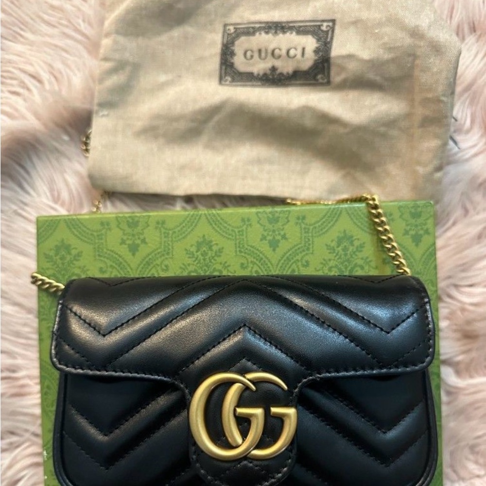 Gucci Small Marmont Matelasse Shoulder Bag